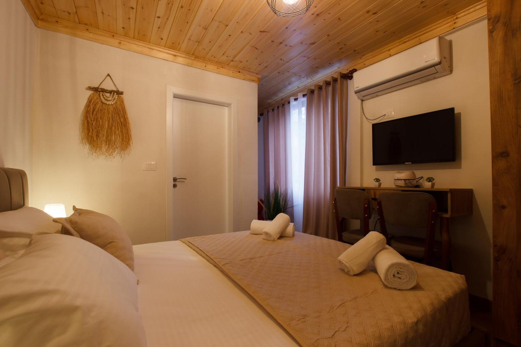 Guva Guest House Gjirokaster Exterior photo